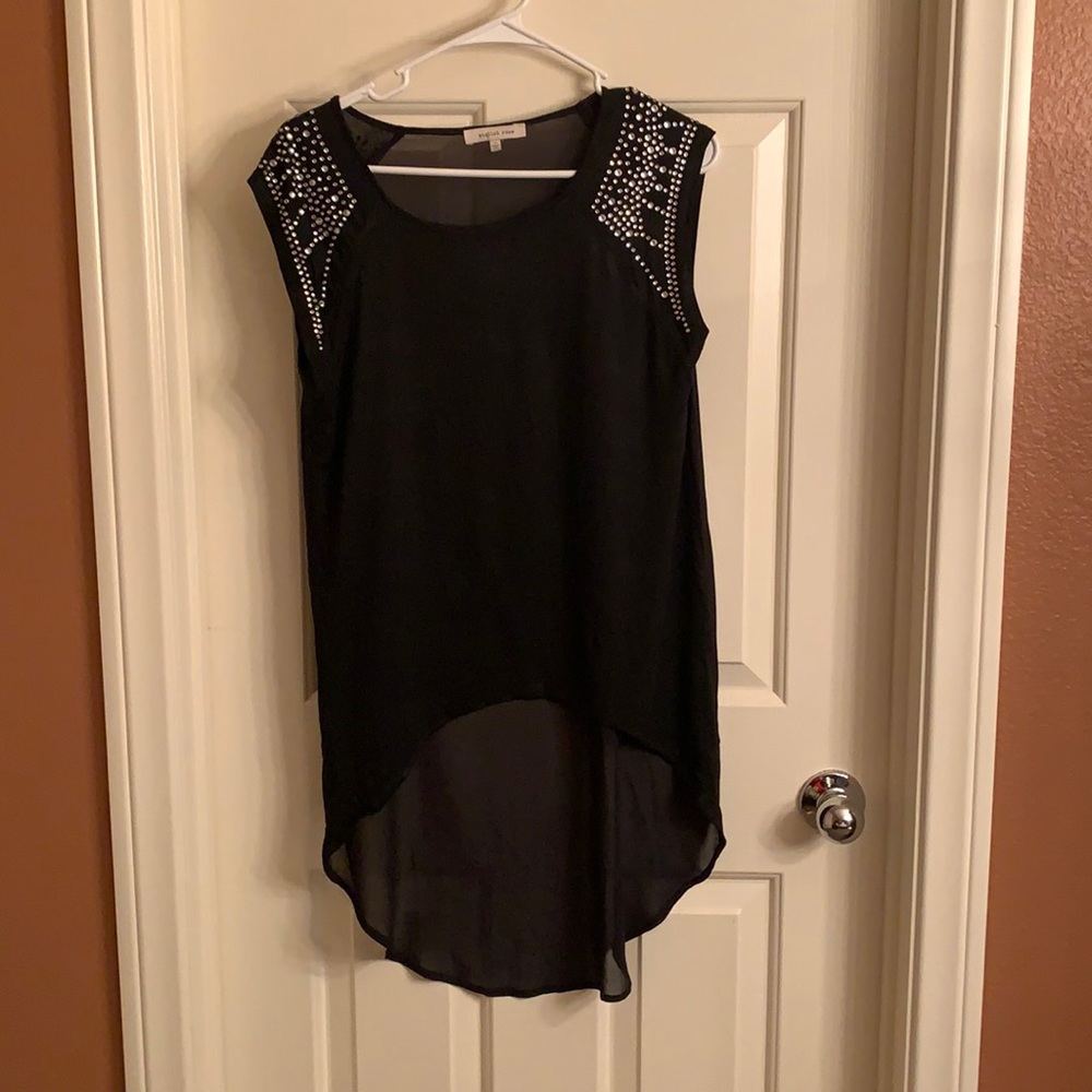 Sleeveless Black Top